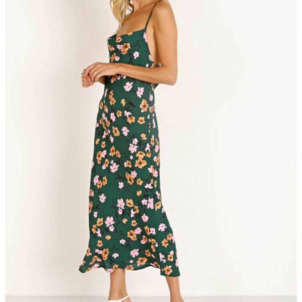 Flynn Skye Green Floral Dress - Picture 2 of 6